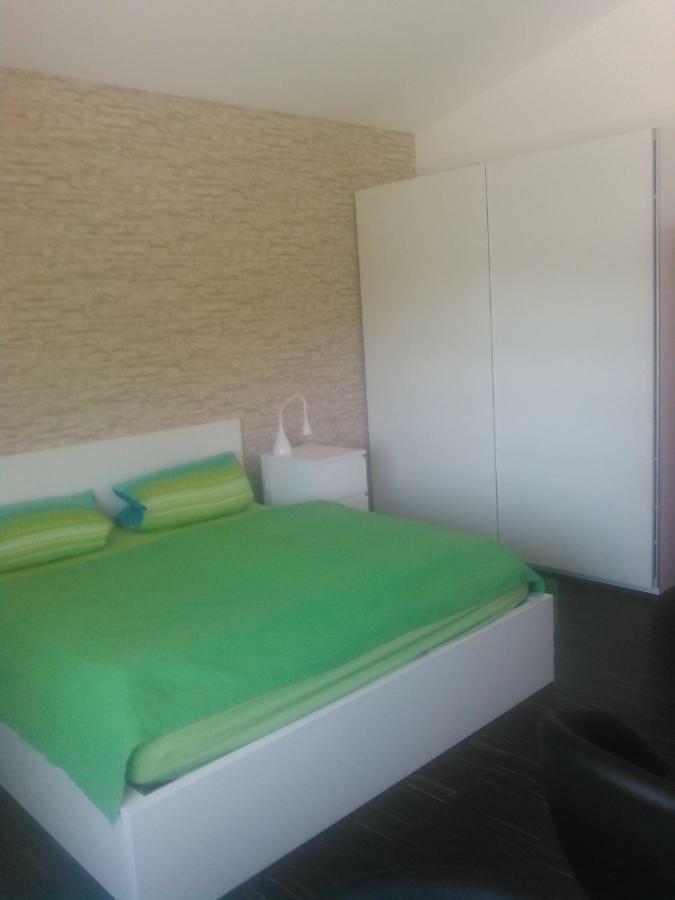 Ferienwohnung Zum Kletterturm Kaufbeuren Eksteriør billede